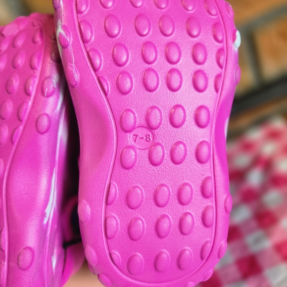 Barney Clogs - Picture 4 of 4